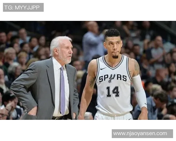 丹尼格林在马刺对阵勇士的精彩表现回顾与赛后分析